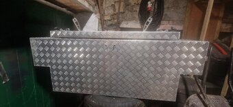Úložná vodotěsná bedna na korbu vw amarok - 2
