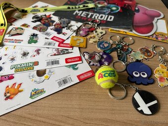 Sbírka Nintendo merch bonusů k Switch hrám - 2