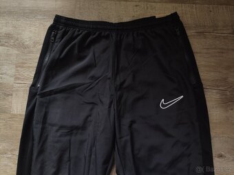 Nike nové pánské kalhoty / tepláky - vel. M - 2