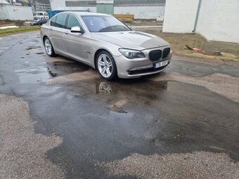 BMW 740d f01 rok 2010 velká výbava najeto 420tkm , NOVA STK - 2