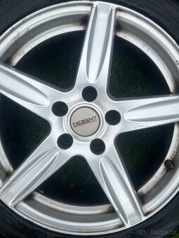 Pneu 225/45 R17 - 2