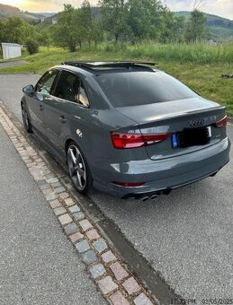 Audi A3 Sedan 40 2.0 TDI Design quattro S tronic - 2
