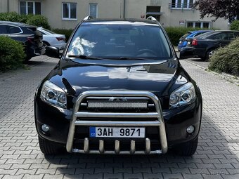 Toyota Rav4 2.2 D4-D 130kW SUV 4x4 Navi Tempomat Rám Nášlapy - 2