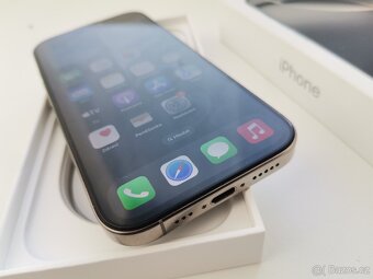 Apple iPhone 16 Pro - 2
