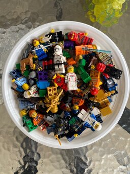 LEGO mix 4,7 kg + figurky - 2