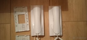 Prodám sestavu domácího telefonu URMET - 2