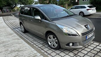 Peugeot 5008 2.0 dci 2011 7 mist - 2