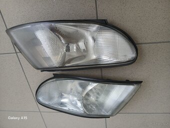 Prodám komplet – přední blinkry Saab 9-3, 900 - 2