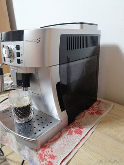 Automaticky kavovar DeLonghi - 2