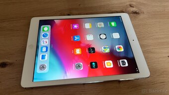 Apple iPad Air 64GB, WiFi + SIM, 1600Kč - 2