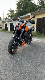 KTM Duke 690 – 25 kW v TP (A2) - 2