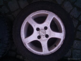 pneu zimní 175/65 r14 včetně disků - 2