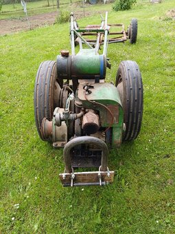 Traktor trusty - 2