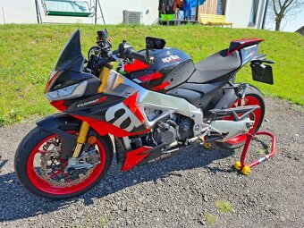Prodám Aprilia Tuono V4 1100 Factory - 2