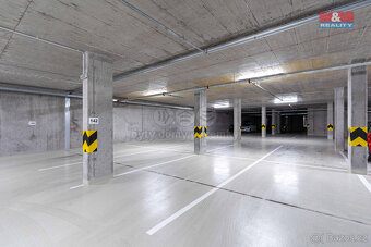 Pronájem garážového stání, 12 m², Plzeň, ul. Stehlíkova - 2