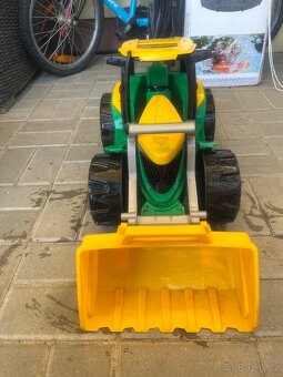 Velký traktor - 2