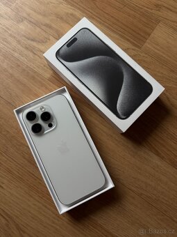Apple iPhone 15 Pro 128GB bílý - 2