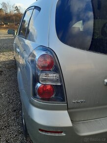 Zadní světlo Toyota Corolla Verso - 2