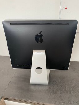 Apple iMac 20" – Core 2 Duo / 2 GB RAM / 250 GB HDD - 2