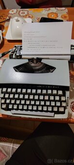 Kufříkový psací stroj - 2