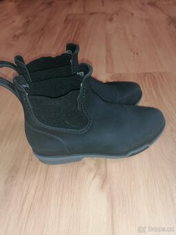 Prodám jezdecké pérka vel.35 - 2