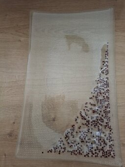 Skleněná mísa s českým granátem - 2