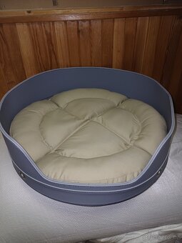 koženkový omyvatelný pelech s polštářkem - 2