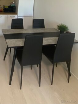 KUCHYŇSKÝ STŮL + ŽIDLE - 2