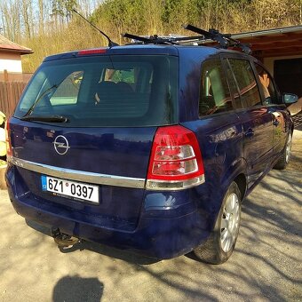 Opel Zafira B - 2