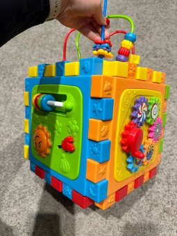 Interaktivní kostka Sparkys - 2