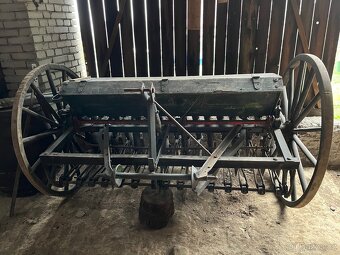 Secí stroj - 2
