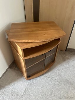 Menší TV stolek - komoda - 2
