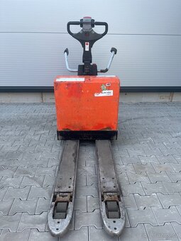 Elektrický paletový vozík BT - 2