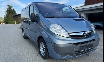 Opel Vivaro 2.5 CDTI 84 KW 9 MÍST - 2