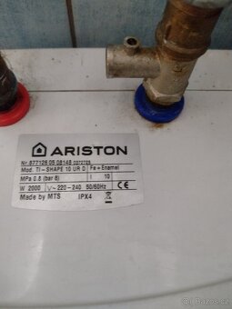 Ohřívač vody Ariston - 2