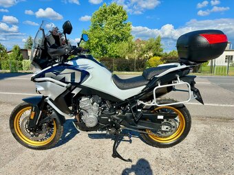 CFmoto mt 800 explore - 2