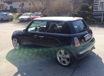 Mini Cooper 1.6 benzín 85kw - 2