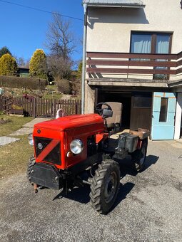Traktor domácí výroby 4x4 + kárka - 2