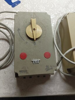 Dvě Piko trafo na retro vláčky autodrahy - 2