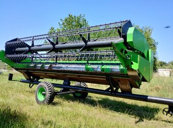 sklízecí mlátička Deutz Fahr 5650 - 2