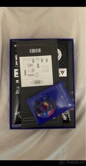 Oddinary Stray Kids kpop album blue - 2