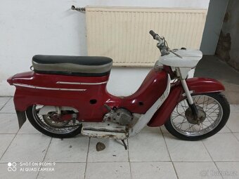 Jawa 20 pionýr vínový - 2