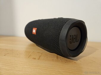 JBL Charge 3 Sealth Edition - 2