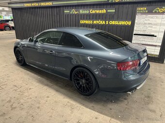 Audi S5 4.2 V8 manuál - 2