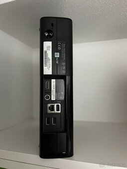 Xbox 360 Slim nefunkční - 2