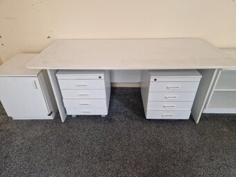 Kancelarsky stul 2xsupliky 2skrinky - 2