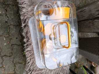 Prodám klec s doplňky - 2