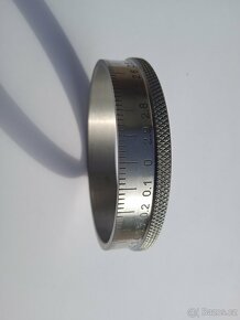 Podélný nonius soustruhu SV18 - 2