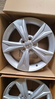 R17 TOYOTA 5x114,3 mm - 2