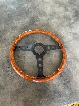 Dřevěný volant Momo Indy - 2